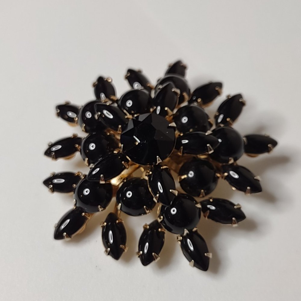 Pretty Black Rhinestone Brooch - Picture 2 of 14